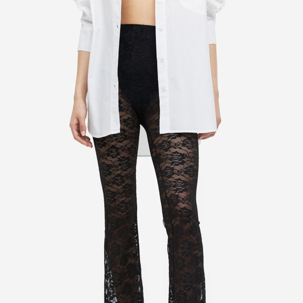 Flared lace leggings- Size L